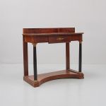 504913 Console table